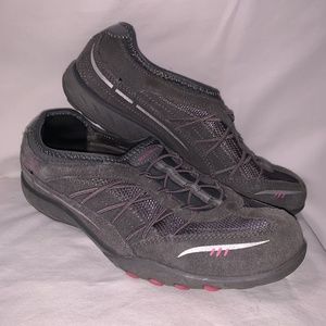 Skechers Relaxed Fit Breathe Easy Weekender Women's Size 7.5 Shoes Sneaker 22456